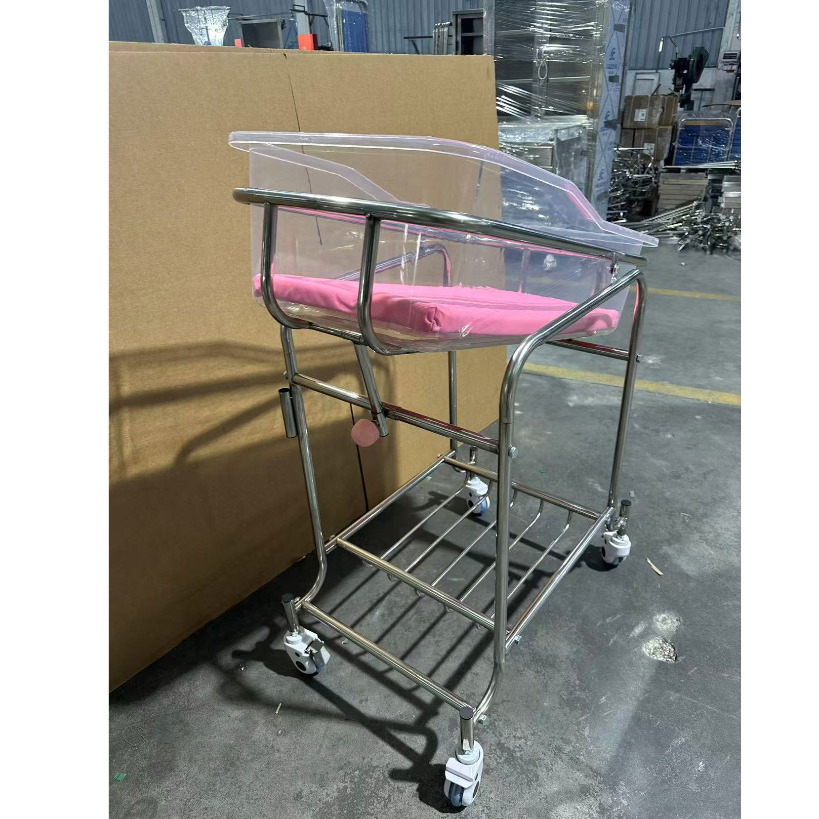 RVS Babywieg Trolley Verstelba - Baby Nursery Trolley recensie en prijs